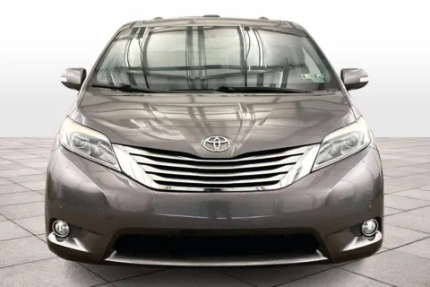 More photos of 2015 Toyota Sienna Ltd Premium at Bob Ruth Ford Dillsburg, PA