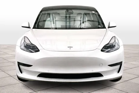 More photos of 2022 Tesla Model 3 Long Range at Bob Ruth Ford Dillsburg, PA