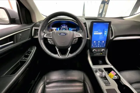 More photos of 2022 Ford Edge SEL at Bob Ruth Ford Dillsburg, PA