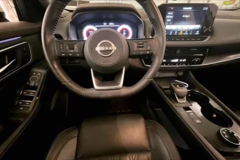 More photos of 2023 Nissan Rogue Platinum at Bob Ruth Ford Dillsburg, PA