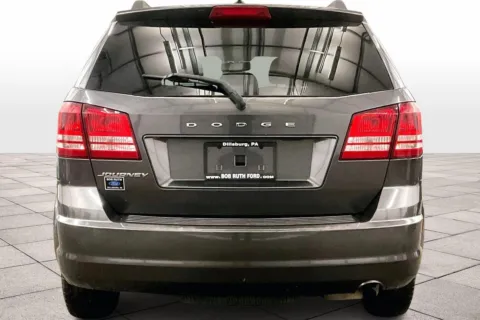 More photos of 2017 Dodge Journey SE at Bob Ruth Ford Dillsburg, PA