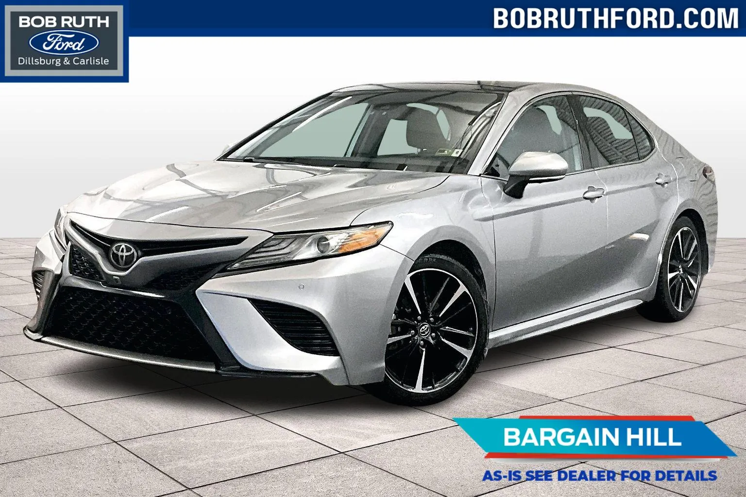 2019 Toyota Camry XSE's photo