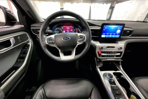 More photos of 2023 Ford Explorer XLT at Bob Ruth Ford Dillsburg, PA