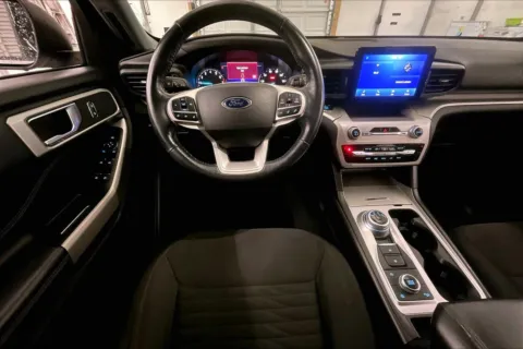 More photos of 2021 Ford Explorer XLT at Bob Ruth Ford Dillsburg, PA