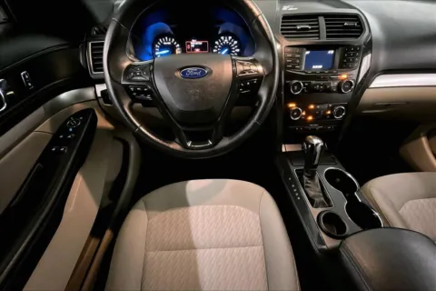 More photos of 2018 Ford Explorer at Bob Ruth Ford Dillsburg, PA