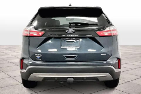 More photos of 2022 Ford Edge SEL at Bob Ruth Ford Dillsburg, PA