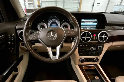 More photos of 2015 Mercedes-Benz GLK-Class GLK 350 at Bob Ruth Ford Dillsburg, PA