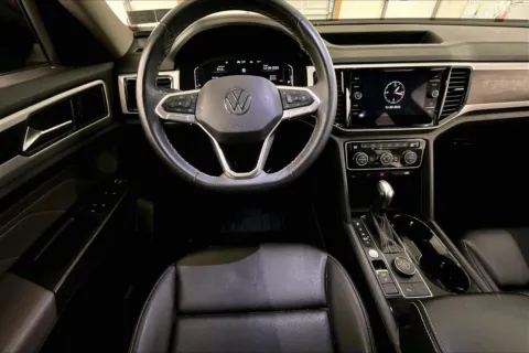 More photos of 2023 Volkswagen Atlas 3.6L V6 SE w/Technology at Bob Ruth Ford Dillsburg, PA