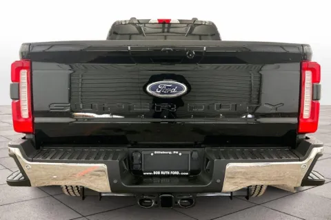 More photos of 2026 Ford Super Duty F-350 SRW LARIAT at Bob Ruth Ford Dillsburg, PA