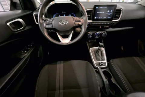 More photos of 2024 Hyundai Venue SEL at Bob Ruth Ford Dillsburg, PA
