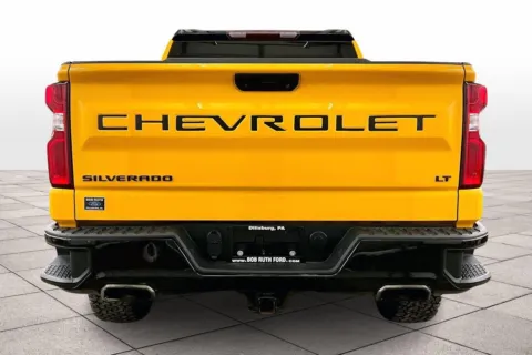 More photos of 2021 Chevrolet Silverado 1500 LT Trail Boss at Bob Ruth Ford Dillsburg, PA