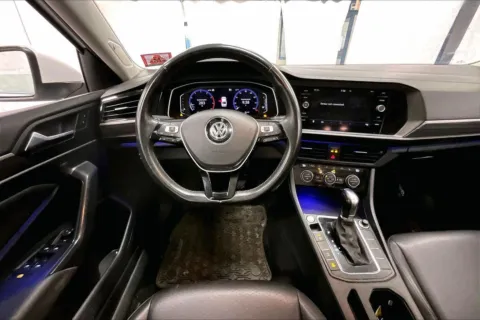 More photos of 2019 Volkswagen Jetta SEL at Bob Ruth Ford Dillsburg, PA