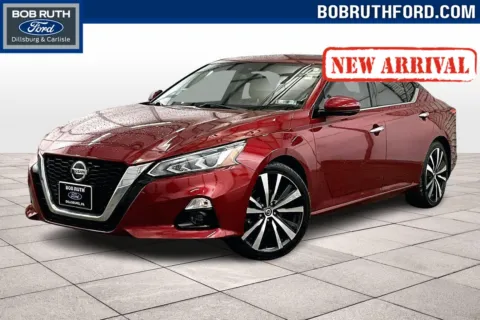 Red 2019 Nissan Altima 2.5 Platinum for sale in Dillsburg, PA