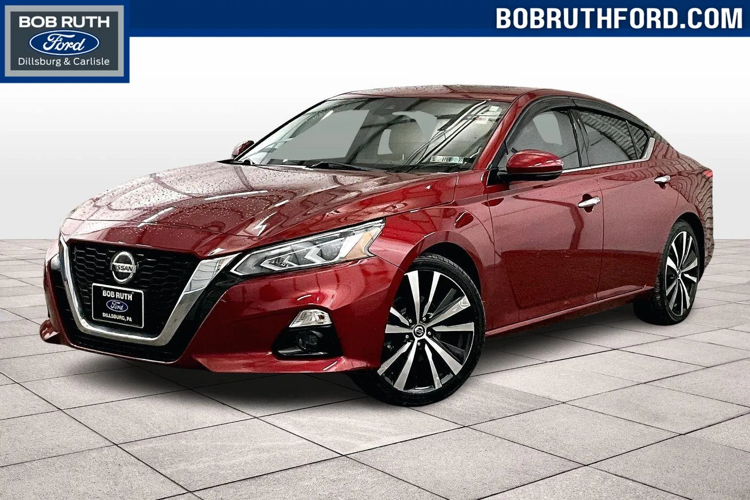 Red 2019 Nissan Altima 2.5 Platinum for sale in Dillsburg, PA