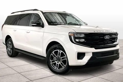 Photos of 2026 Ford Expedition Max Active for sale in Dillsburg, PA at Bob Ruth Ford Dillsburg