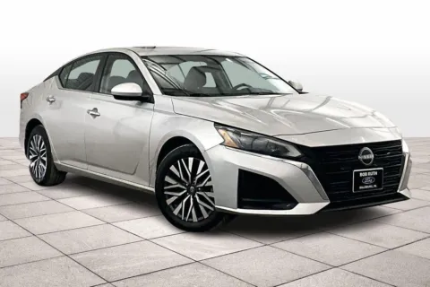 Photos of 2023 Nissan Altima 2.5 SV for sale in Dillsburg, PA at Bob Ruth Ford Dillsburg