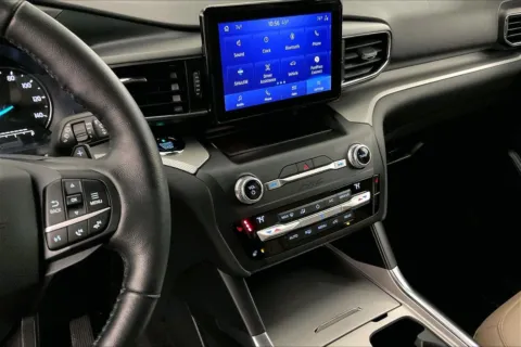 More photos of 2020 Ford Explorer XLT at Bob Ruth Ford Dillsburg, PA