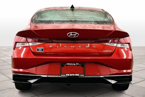 More photos of 2021 Hyundai Elantra Limited at Bob Ruth Ford Dillsburg, PA