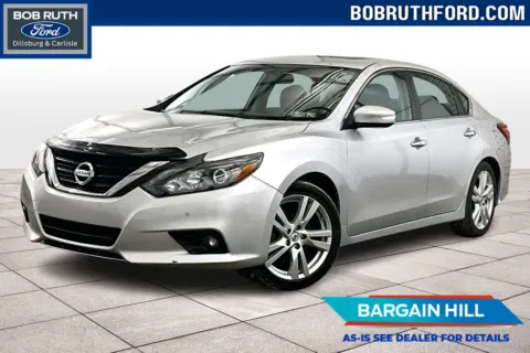Silver 2017 Nissan Altima 3.5 SL for sale in Dillsburg, PA