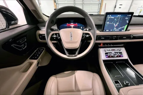 More photos of 2023 Lincoln Aviator Standard at Bob Ruth Ford Dillsburg, PA