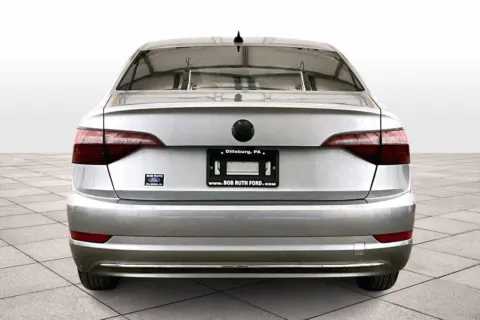 More photos of 2020 Volkswagen Jetta SE at Bob Ruth Ford Dillsburg, PA