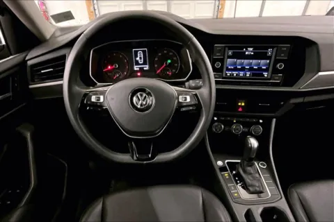 More photos of 2020 Volkswagen Jetta SE at Bob Ruth Ford Dillsburg, PA