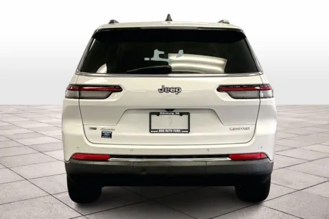 More photos of 2022 Jeep Grand Cherokee L Limited at Bob Ruth Ford Dillsburg, PA