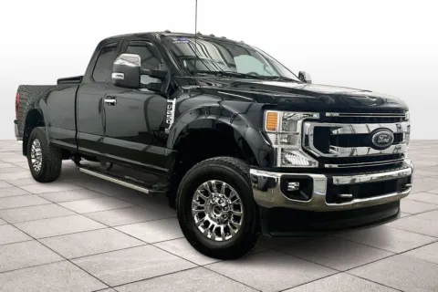 Photos of 2022 Ford Super Duty F-250 SRW XLT for sale in Dillsburg, PA at Bob Ruth Ford Dillsburg