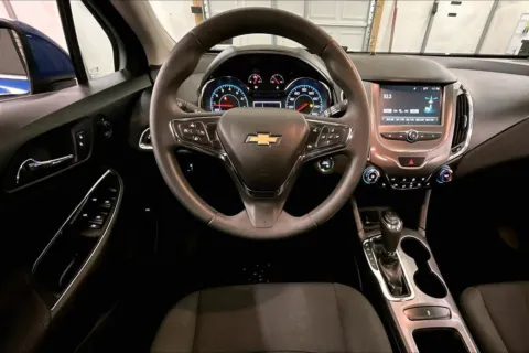 More photos of 2017 Chevrolet Cruze LT at Bob Ruth Ford Dillsburg, PA