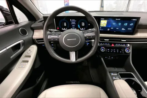 More photos of 2024 Hyundai Sonata Hybrid SEL at Bob Ruth Ford Dillsburg, PA