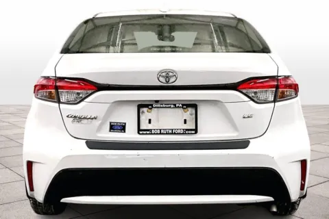 More photos of 2020 Toyota Corolla LE at Bob Ruth Ford Dillsburg, PA