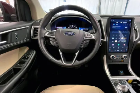 More photos of 2023 Ford Edge SEL at Bob Ruth Ford Dillsburg, PA
