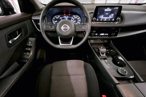 More photos of 2021 Nissan Rogue SV at Bob Ruth Ford Dillsburg, PA