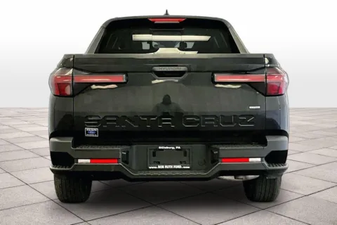 More photos of 2024 Hyundai Santa Cruz SEL at Bob Ruth Ford Dillsburg, PA