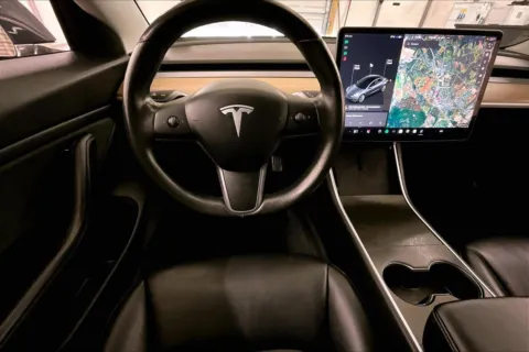 More photos of 2019 Tesla Model 3 Mid Range at Bob Ruth Ford Dillsburg, PA