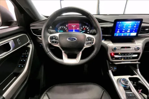 More photos of 2023 Ford Explorer XLT at Bob Ruth Ford Dillsburg, PA