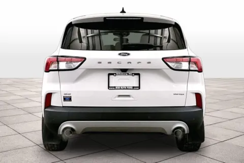 More photos of 2021 Ford Escape SE at Bob Ruth Ford Dillsburg, PA