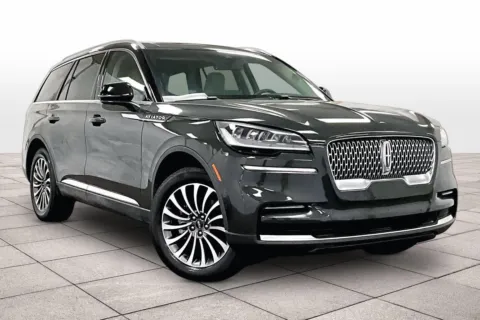 Photos of 2022 Lincoln Aviator Standard for sale in Dillsburg, PA at Bob Ruth Ford Dillsburg
