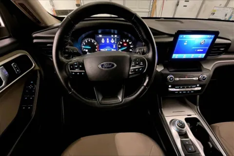 More photos of 2020 Ford Explorer XLT at Bob Ruth Ford Dillsburg, PA