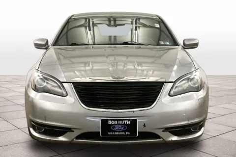 More photos of 2013 Chrysler 200 Touring at Bob Ruth Ford Dillsburg, PA