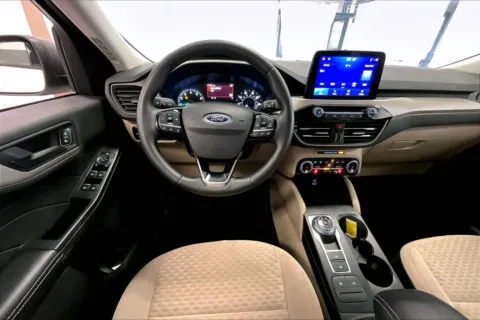 More photos of 2022 Ford Escape SE at Bob Ruth Ford Dillsburg, PA