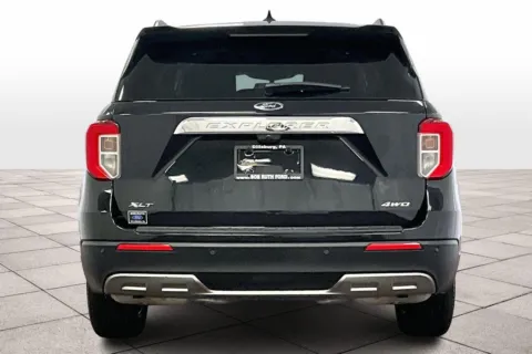 More photos of 2021 Ford Explorer XLT at Bob Ruth Ford Dillsburg, PA
