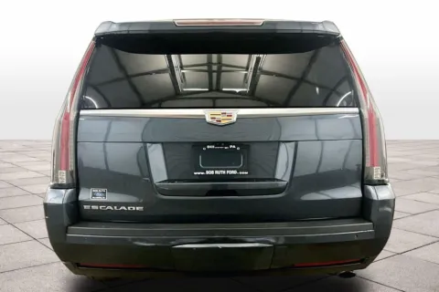 More photos of 2019 Cadillac Escalade ESV Luxury at Bob Ruth Ford Dillsburg, PA