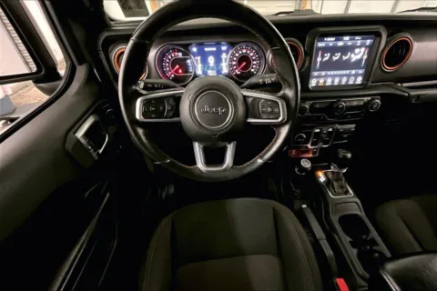 More photos of 2021 Jeep Gladiator Mojave at Bob Ruth Ford Dillsburg, PA