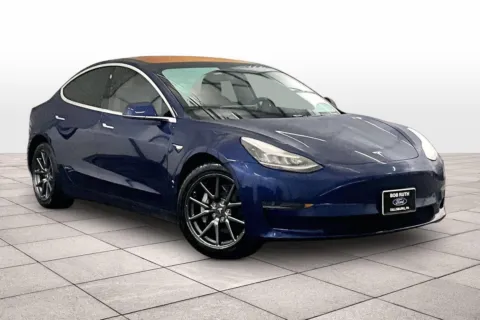 Photos of 2018 Tesla Model 3 Long Range Battery for sale in Dillsburg, PA at Bob Ruth Ford Dillsburg