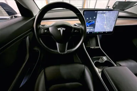 More photos of 2018 Tesla Model 3 Long Range Battery at Bob Ruth Ford Dillsburg, PA