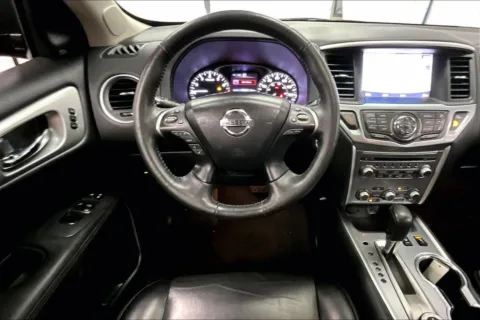 More photos of 2019 Nissan Pathfinder SL at Bob Ruth Ford Dillsburg, PA