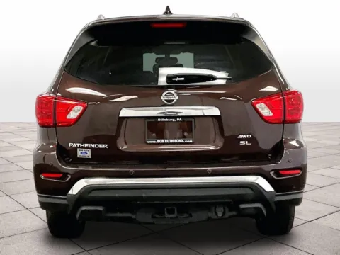 More photos of 2019 Nissan Pathfinder SL at Bob Ruth Ford Dillsburg, PA