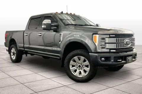 Photos of 2019 Ford F-250SD Platinum for sale in Dillsburg, PA at Bob Ruth Ford Dillsburg