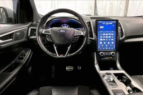 More photos of 2022 Ford Edge ST at Bob Ruth Ford Dillsburg, PA